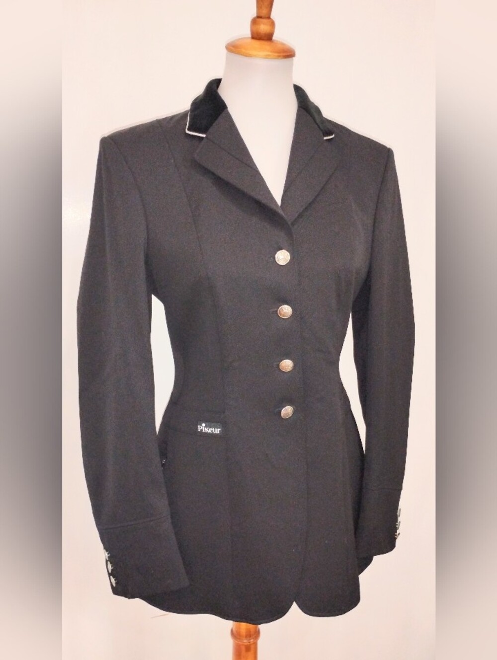 STATELY PIKEUR EQUESTRIAN JACKET
